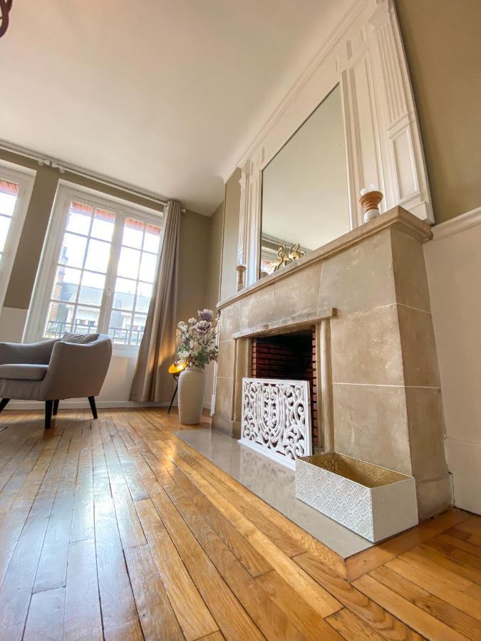 Appartement Chic, 3 Chambres, Hyper Centre-Ville, Parking Payant อาเมียงส์ ภายนอก รูปภาพ